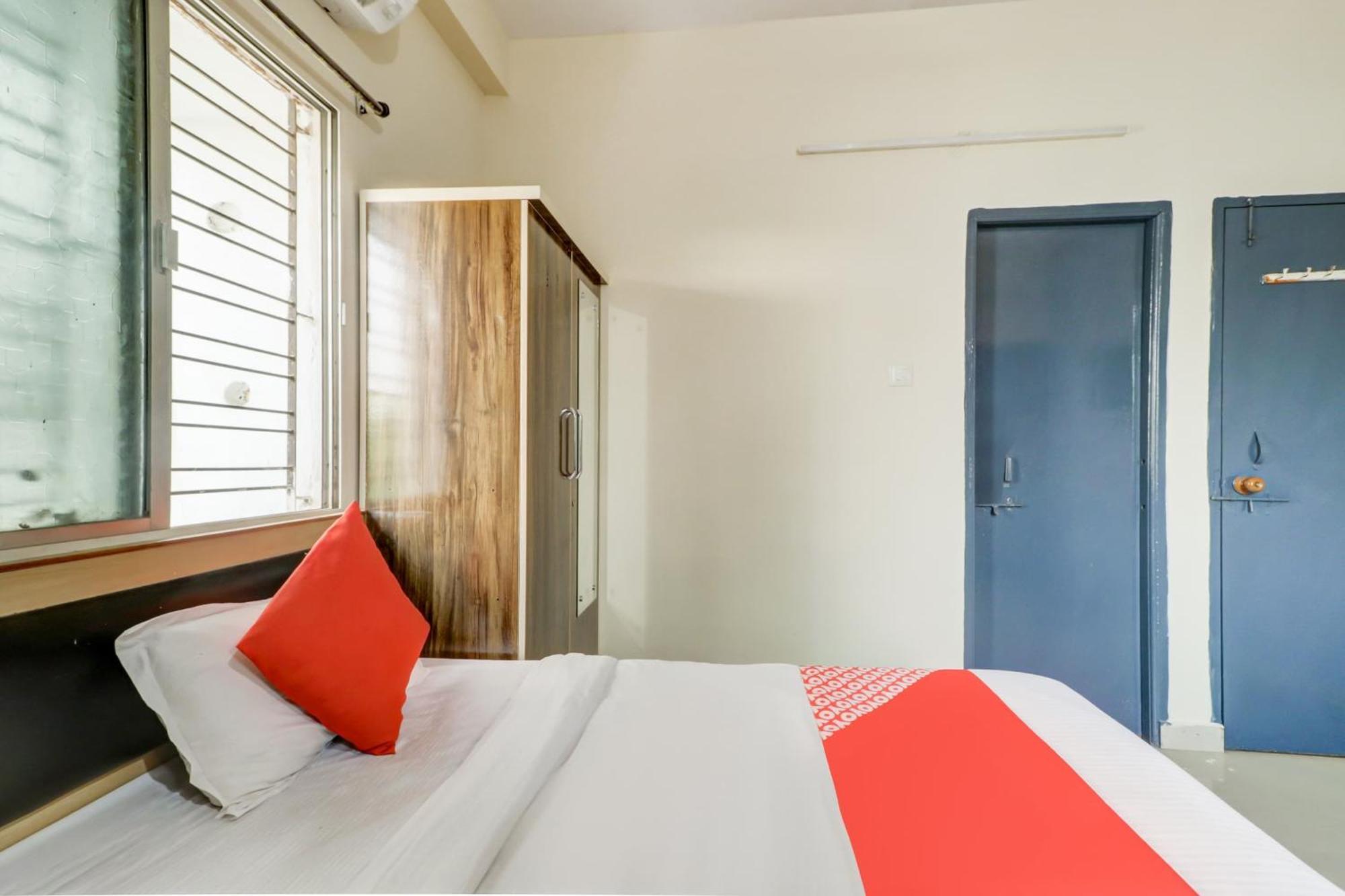Hotel O The Crown Inn Nagpur Exteriör bild