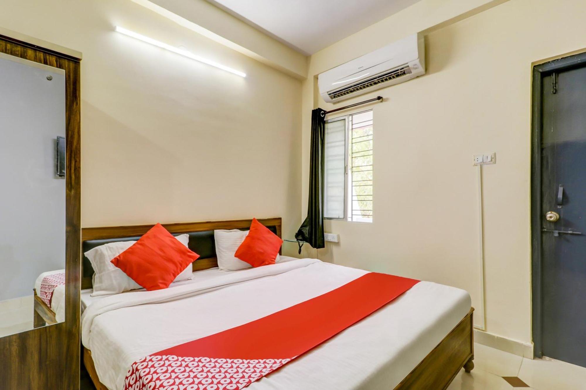 Hotel O The Crown Inn Nagpur Exteriör bild